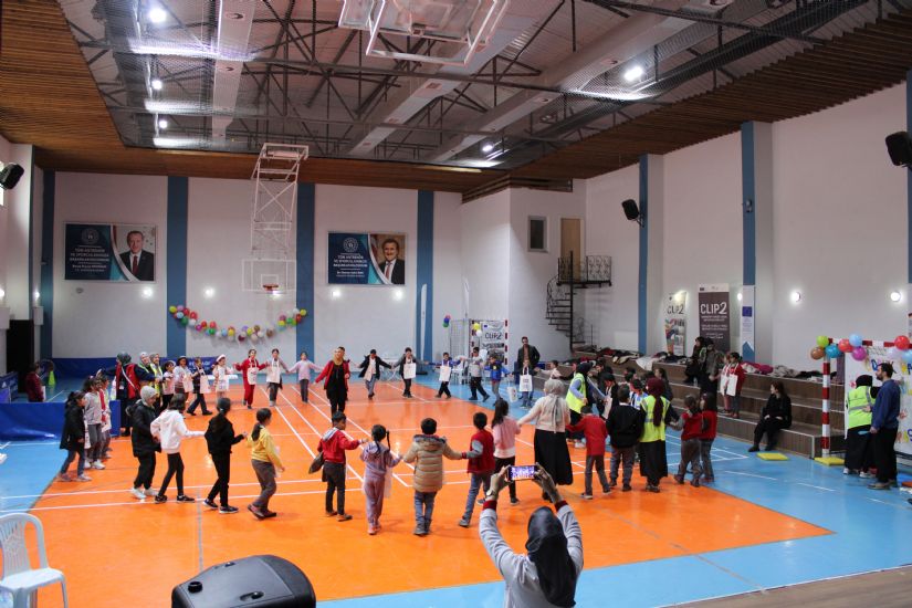 Çocuk Hakları Şenliği Coşkuyla Kutlandı